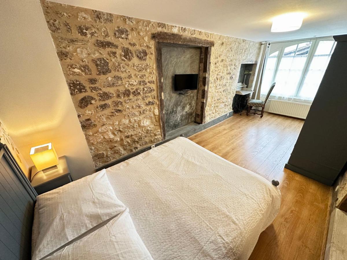 Gites Du Chateau De Panisseau Thenac  Bagian luar foto